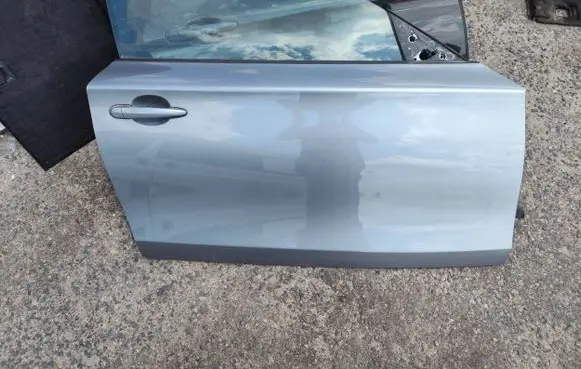BMW 1 E82 E88 Front door 214523124123