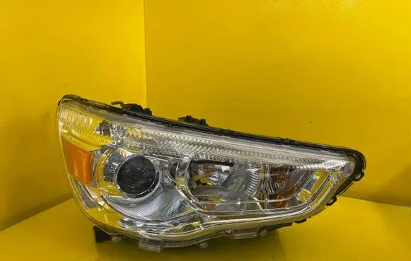 Mitsubishi ASX Headlight/headlamp 8301B588
