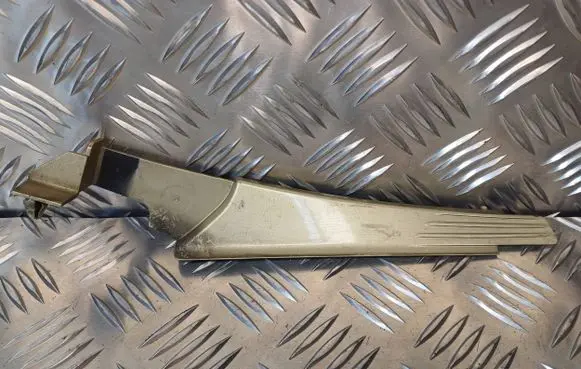 Opel Astra H Fender end trim 13192140 315242409