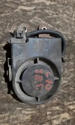 Volvo S70 V70 V70 XC Alarm system siren 9162941