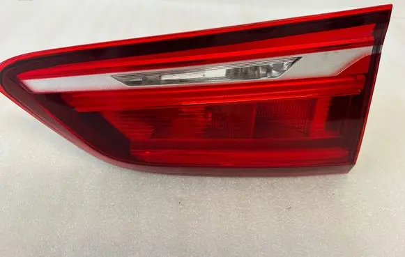 BMW X1 F48 F49 Tailgate rear/tail lights 7350698 F03580000S