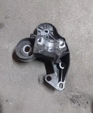 Audi A6 S6 C6 4F Engine mounting bracket 4F0199351S