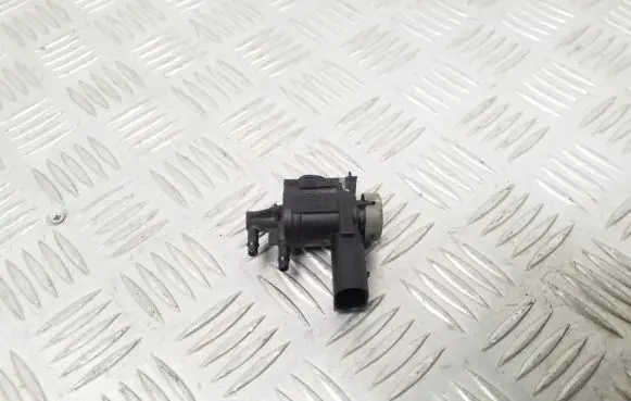 Volkswagen Caddy Turbo solenoid valve 1K0906283A