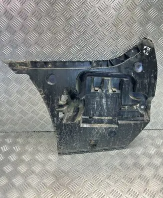 Rear bumper mounting bracket