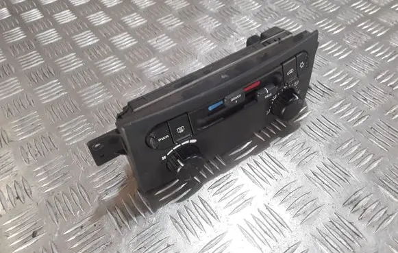 Chrysler Pacifica Climate control unit 05005460AB