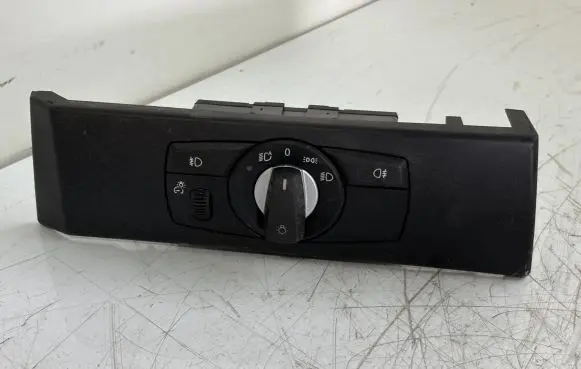BMW 5 E60 E61 Light switch 6988565