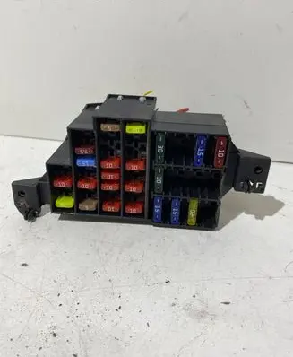 Dacia Sandero Fuse box set 7703297597