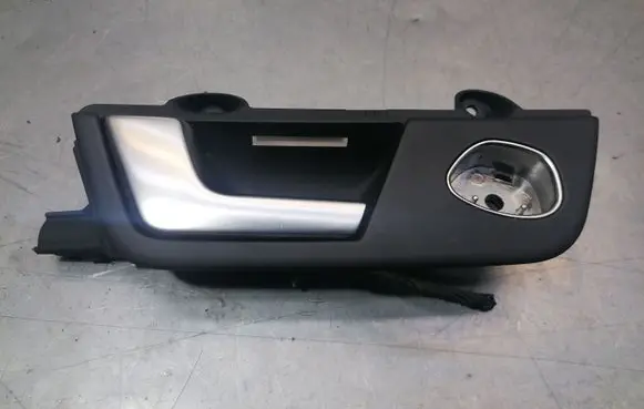 Audi A4 S4 B7 8E 8H Rear door interior handle 8E0839019