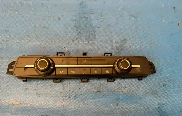 Opel Combo E Climate control unit 98340416ZD 35250502 20230425