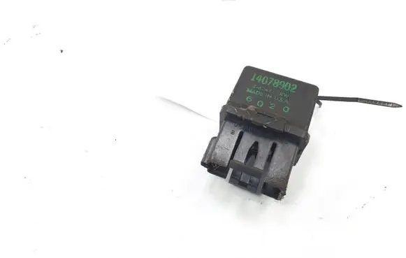 Chevrolet Corvette C5 Coolant fan relay 