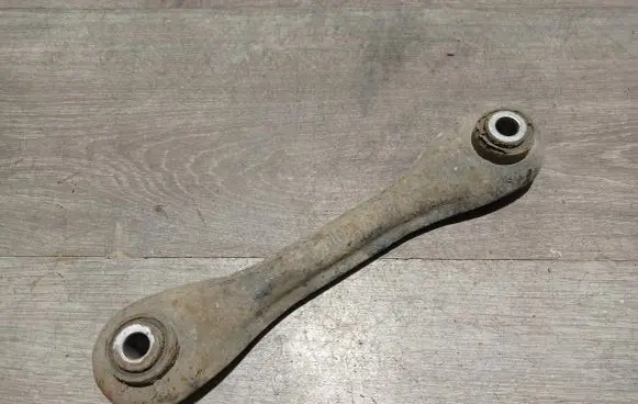 Volvo V40 Rear upper control arm/wishbone