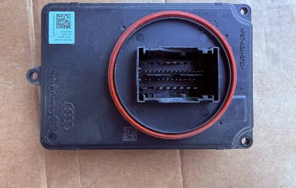 Audi A4 S4 B9 LED ballast control module 4K0941591BS