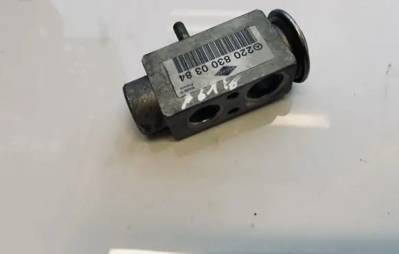 Chrysler Crossfire Air conditioning (A/C) expansion valve 2208300384