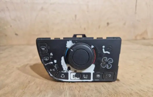 Citroen C4 Grand Picasso Climate control unit 9650868677 A83007500 DENSO