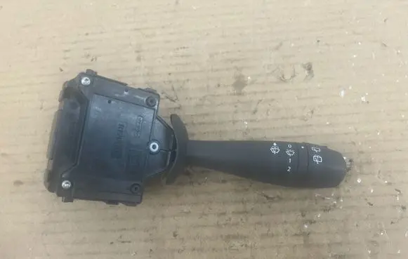 Dacia Sandero Wiper control stalk 681726046R 230913 153811