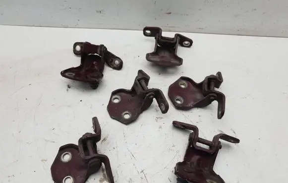 Mazda Xedos 6 Front door upper hinge