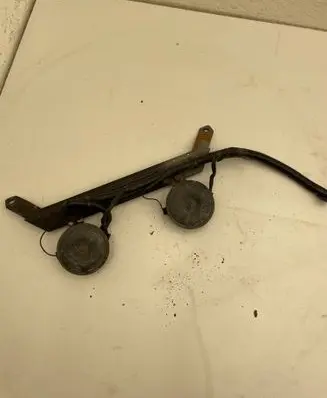 Nissan Juke I F15 Horn signal
