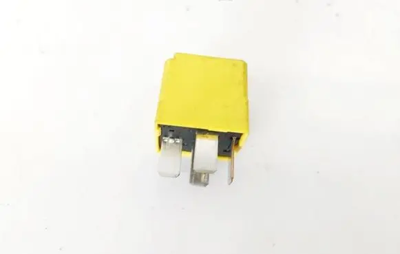 Mercedes-Benz A W176 Other relay A0009828323 4RA00779451