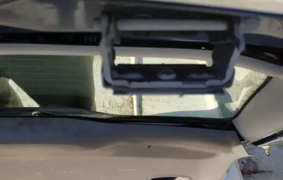 Ford Focus Tailgate/trunk/boot hinge
