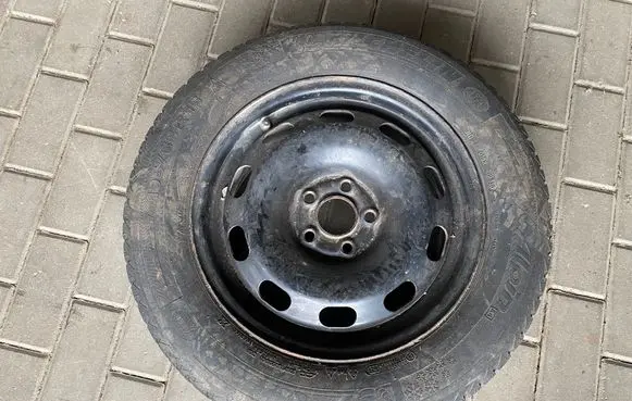 Subaru Legacy R15 spare wheel 