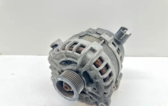 Jaguar XE Generator/alternator GX7310300CD