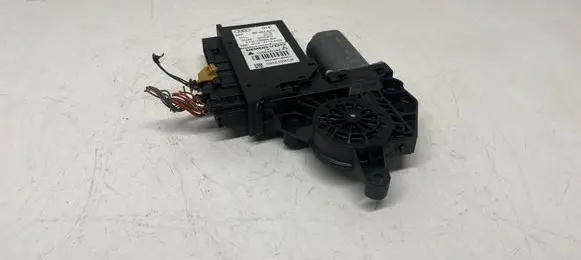 Seat Exeo (3R) Rear door window regulator motor 8E0959801E