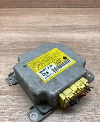 Mitsubishi Galant Airbag control unit/module MR309232 X6T42071 WithPlug