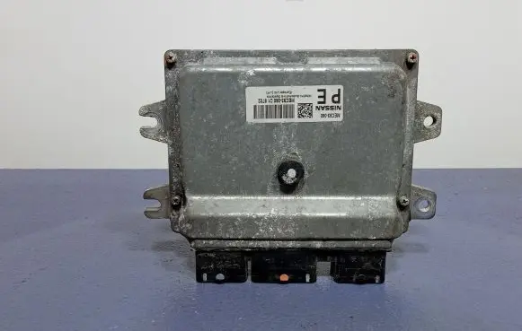 Nissan Note (E11) Engine control unit/module ECU MEC93-060