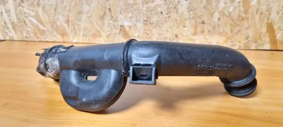Citroen Berlingo Air intake hose/pipe 9657083280
