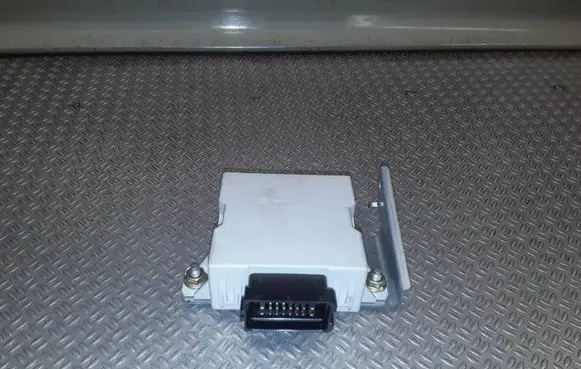 Toyota Corolla Verso AR10 Window wiper relay 859400F010A