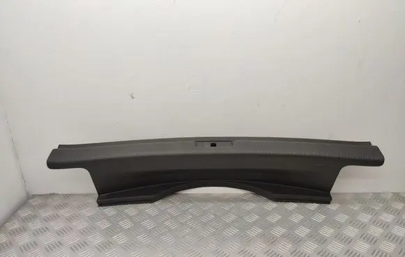 Trunk/boot sill cover protection