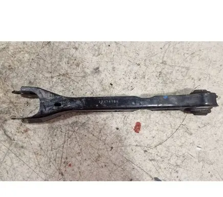 Chevrolet Camaro Rear control arm 22974128