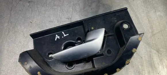 Volvo V70 Rear door interior handle 8693725