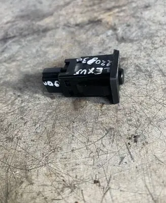 Lexus ES 250 - 300 - 330 Tailgate opening switch 157277