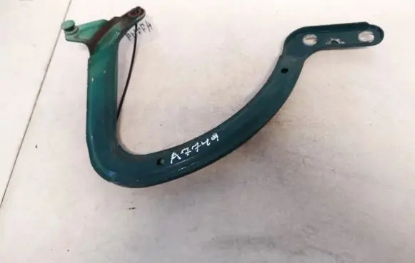 Volkswagen PASSAT B4 Tailgate/trunk/boot hinge 3a5827301