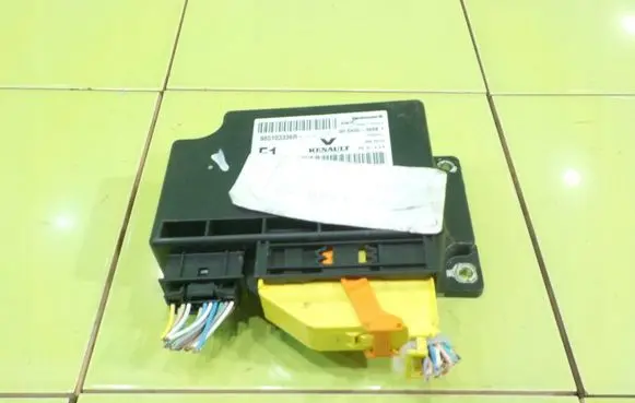 Renault Megane III Airbag control unit/module 985103336R
