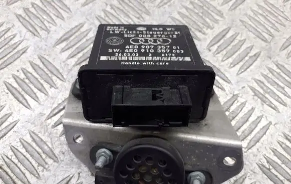 Audi A8 S8 D3 4E Light module LCM 4E0907357