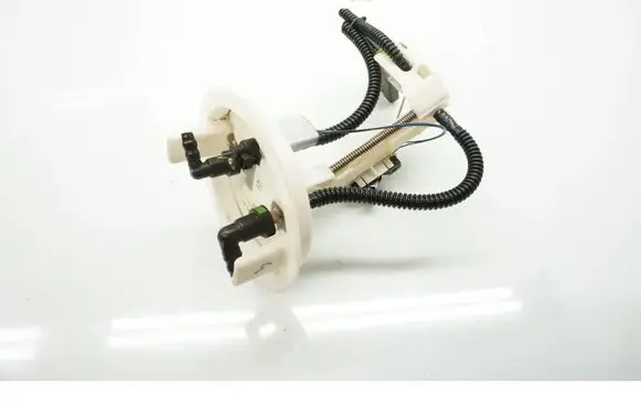Mercedes-Benz C AMG W204 Fuel level sensor A2044700694