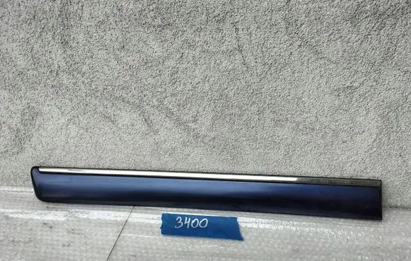 Mercedes-Benz E W210 Front door trim (molding) A2106901062