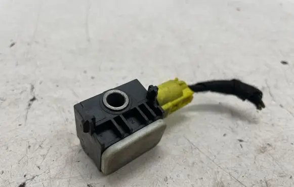 Mercedes-Benz S W221 Airbag deployment crash/impact sensor A0038202826