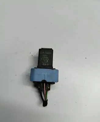 Peugeot 308 Glow plug pre-heat relay 9802424080 51299065 15A15