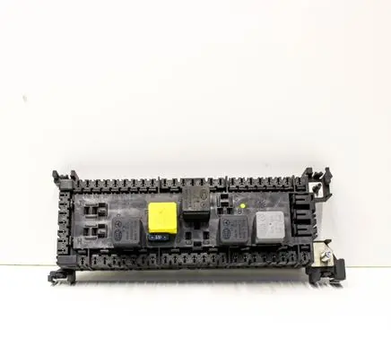 Mercedes-Benz GL X166 Fuse box set A1669063901