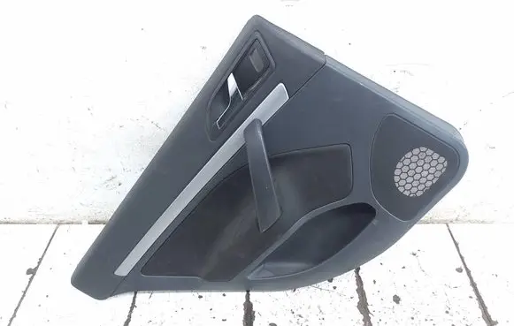 Skoda Octavia Mk2 (1Z) Rear door card panel trim 1Z9867209CN