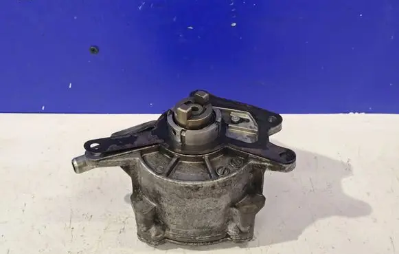 Mercedes-Benz CLS C219 Vacuum pump A6422300165
