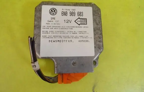 Volkswagen PASSAT B4 Airbag control unit/module 6N0909603