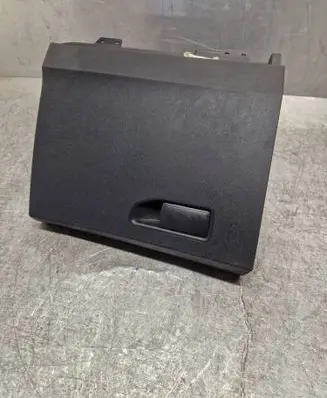 Peugeot 3008 II Glove box 00218483 10323