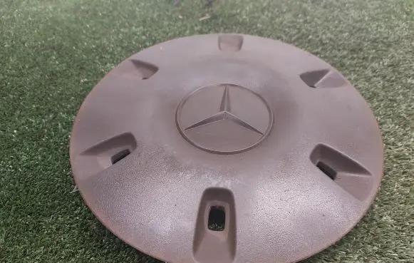 Mercedes-Benz Sprinter W901 W902 W903 W904 Original wheel cap A9064010025
