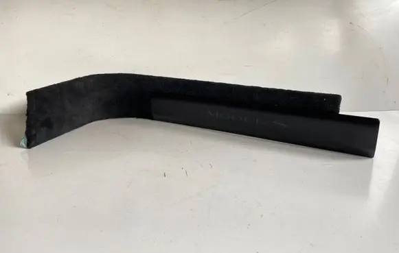 Tesla Model S (A) pillar trim 156607499C 1566074