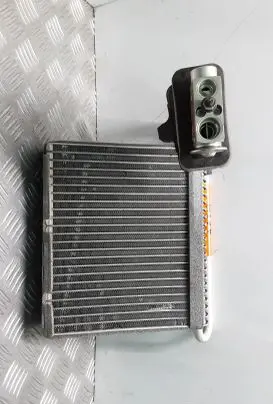 Volvo V40 Air conditioning (A/C) radiator (interior) 31407614