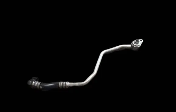 BMW 5 F10 F11 Oil cooling pipe 7585698